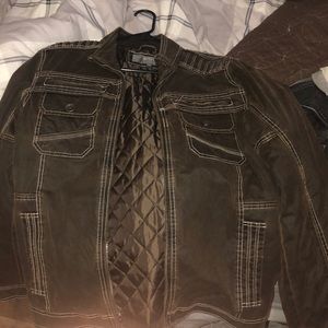 Buckle jackets